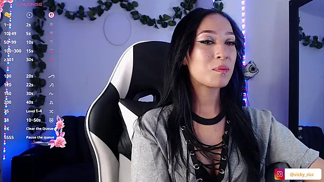 Snapshot of victoria_ricci_a chatting on October 11, 2025, 12:44 am victoria ricci a online show from October 11, 2025, 12:44 am