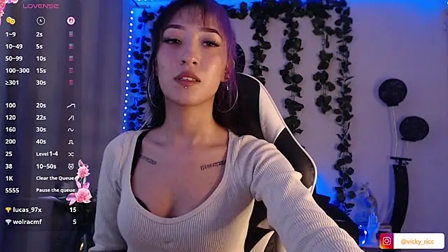 Snapshot of victoria_ricci_a chatting on December 13, 2025, 9:43 pm victoria ricci a online show from December 13, 2025, 9:43 pm