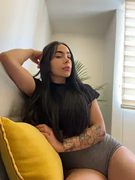 tamy xoo online show from May 6, 2026, 3:49 pm