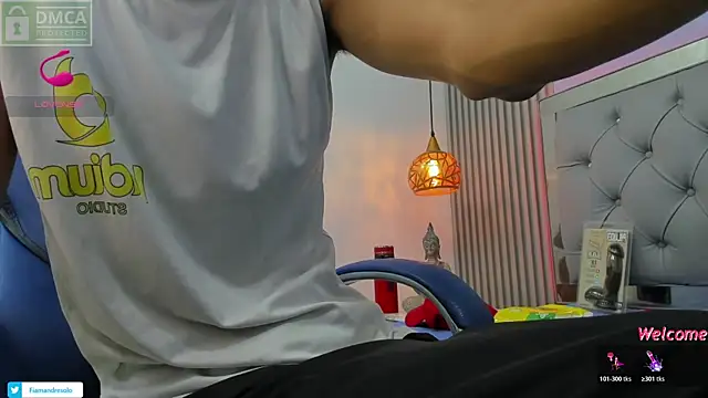 Snapshot of HarolddXL chatting on November 10, 2025, 1:27 pm HarolddXL online show from November 10, 2025, 1:27 pm