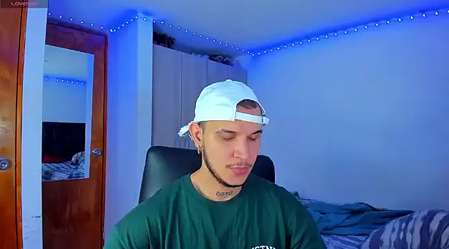 austinoficial online show from February 23, 2025, 12:19 am