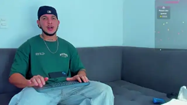 austinoficial online show from October 15, 2025, 8:17 pm