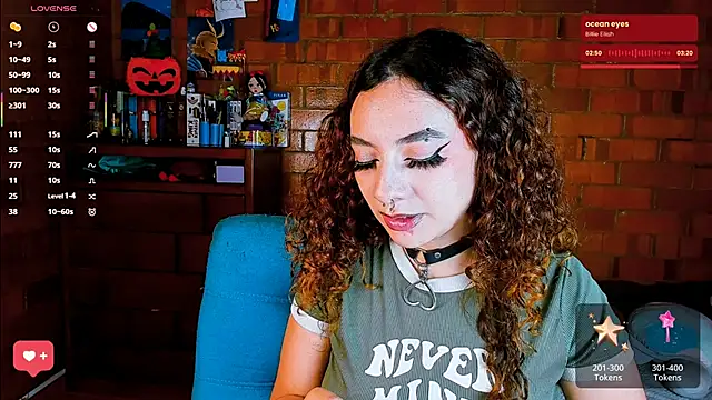 Snapshot of Annycolin_ chatting on November 11, 2025, 4:07 am Annycolin online show from November 11, 2025, 4:07 am