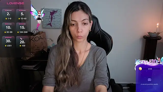 Princezzlove3 online show from June 15, 2026, 3:55 pm