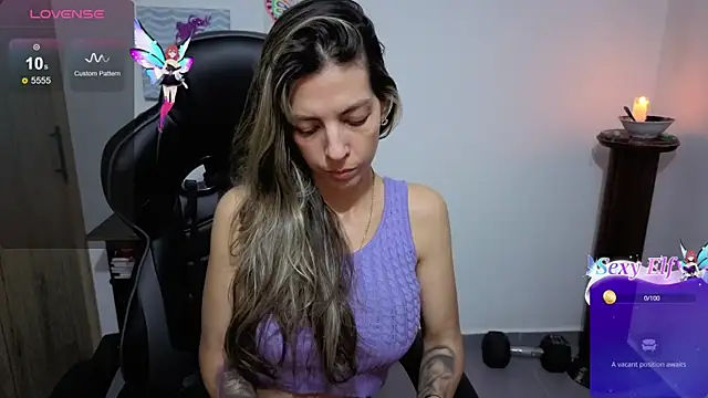 Princezzlove3 online show from June 25, 2026, 1:47 am