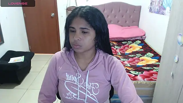 july-feria online show from December 19, 2025, 7:05 pm