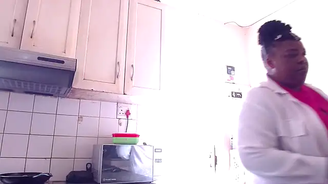 Snapshot of omalicha98 chatting on November 25, 2025, 6:36 am omalicha98 online show from November 25, 2025, 6:36 am