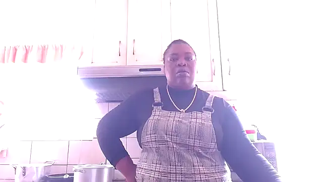 Snapshot of omalicha98 chatting on December 15, 2025, 7:25 am omalicha98 online show from December 15, 2025, 7:25 am