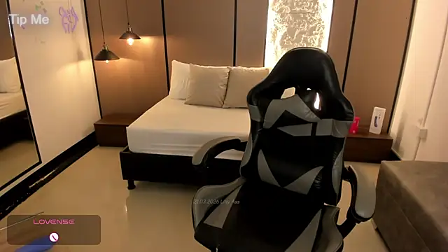 Snapshot of lilly_ass_ chatting on March 21, 2026, 12:53 pm lilly ass online show from March 21, 2026, 12:53 pm