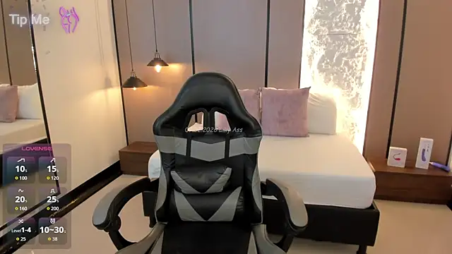 Snapshot of lilly_ass_ chatting on February 7, 2026, 12:57 pm lilly ass online show from February 7, 2026, 12:57 pm