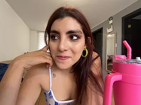 Snapshot of MartinaSooler chatting on March 9, 2025, 8:10 pm MartinaSooler online show from March 9, 2025, 8:10 pm