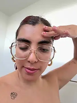 Snapshot of MartinaSooler chatting on February 15, 2025, 12:04 am MartinaSooler online show from February 15, 2025, 12:04 am