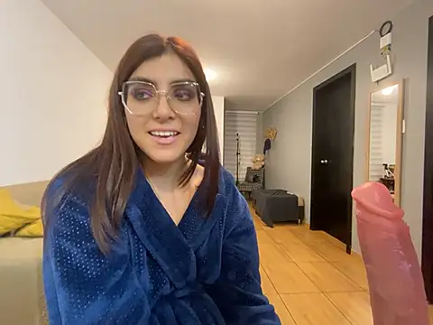 Snapshot of MartinaSooler chatting on March 12, 2025, 5:46 am MartinaSooler online show from March 12, 2025, 5:46 am