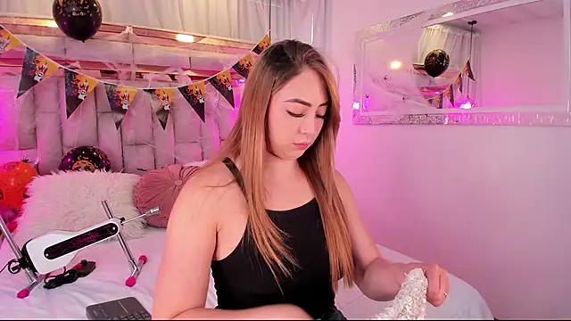 Snapshot of Katalina_Evans chatting on October 27, 2025, 12:06 pm Katalina Evans online show from October 27, 2025, 12:06 pm