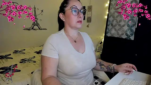 Snapshot of nataparis chatting on March 8, 2026, 11:52 pm nataparis online show from March 8, 2026, 11:52 pm