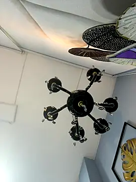 Aitana Hilton  online show from October 24, 2025, 11:53 am