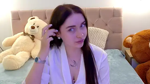 Lilliana Moon online show from March 18, 2026, 10:07 am