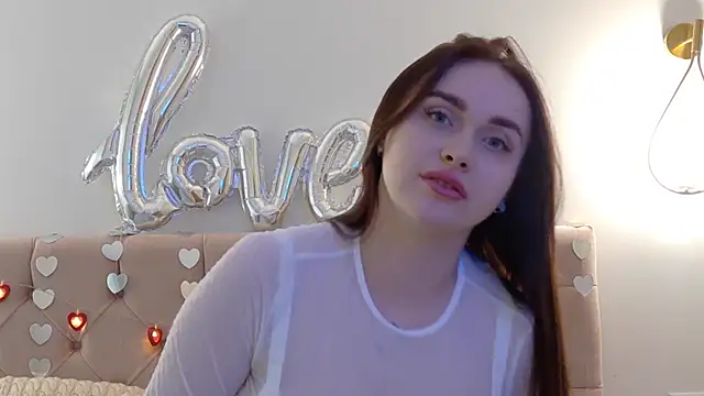 Snapshot of Lilliana_Moon chatting on February 14, 2025, 9:13 am Lilliana Moon online show from February 14, 2025, 9:13 am