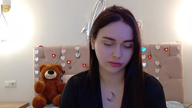 Snapshot of Lilliana_Moon chatting on February 26, 2025, 9:22 am Lilliana Moon online show from February 26, 2025, 9:22 am
