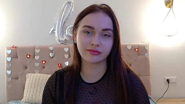Snapshot of Lilliana_Moon chatting on February 19, 2025, 8:44 am Lilliana Moon online show from February 19, 2025, 8:44 am