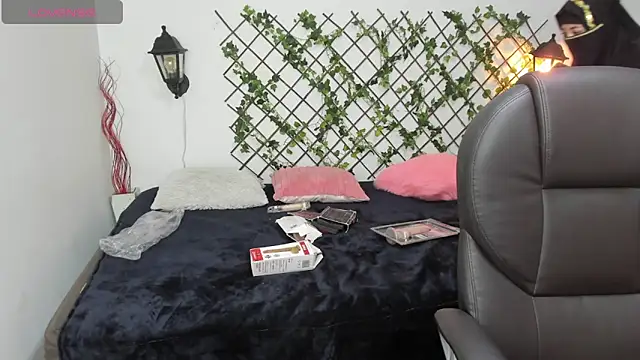 Snapshot of zahra_Jalid chatting on October 22, 2025, 9:24 pm zahra Jalid online show from October 22, 2025, 9:24 pm