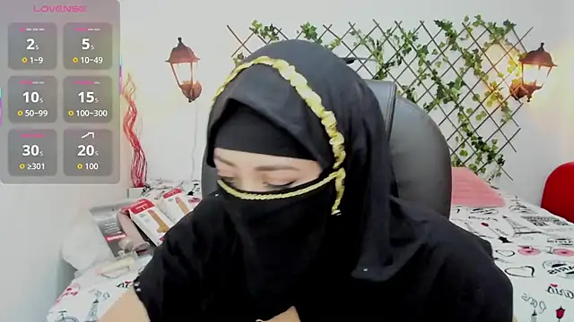 Snapshot of zahra_Jalid chatting on October 15, 2025, 9:12 pm zahra Jalid online show from October 15, 2025, 9:12 pm