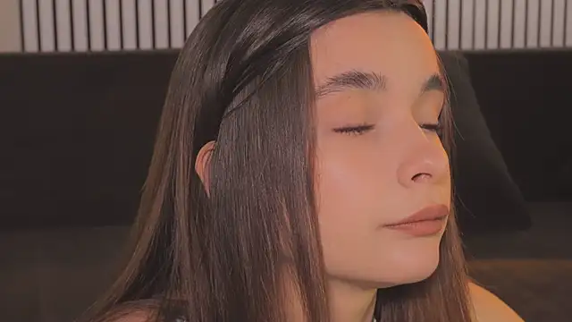 Bella Alita online show from May 2, 2026, 8:14 pm