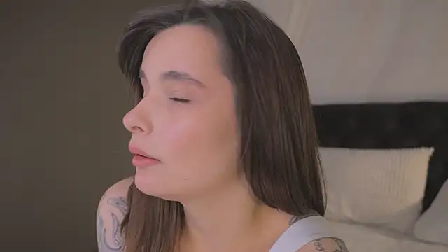 Snapshot of Bella_Alita chatting on February 21, 2026, 8:55 pm Bella Alita online show from February 21, 2026, 8:55 pm