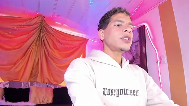 Ethan Boyy online show from October 7, 2025, 9:27 pm