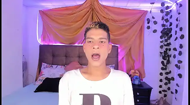 Ethan Boyy online show from March 5, 2025, 12:38 am
