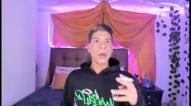 Ethan Boyy online show from March 8, 2025, 10:45 pm