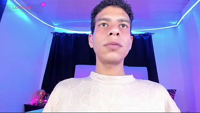 Snapshot of Ethan_Boyy chatting on July 25, 2026, 3:29 pm Ethan Boyy online show from July 25, 2026, 3:29 pm