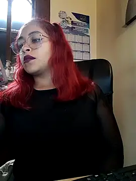 Snapshot of AnonymousGirl chatting on December 5, 2025, 9:34 pm AnonymousGirl online show from December 5, 2025, 9:34 pm