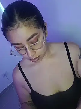 AnonymousGirl online show from June 30, 2026, 7:14 pm