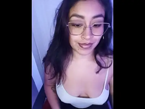 AnonymousGirl online show from July 5, 2026, 9:21 pm