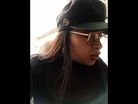 AnonymousGirl online show from July 29, 2026, 3:11 pm