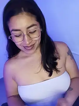 AnonymousGirl online show from July 3, 2026, 6:25 pm