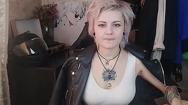 EvaBrownie online show from February 27, 2025, 8:13 am