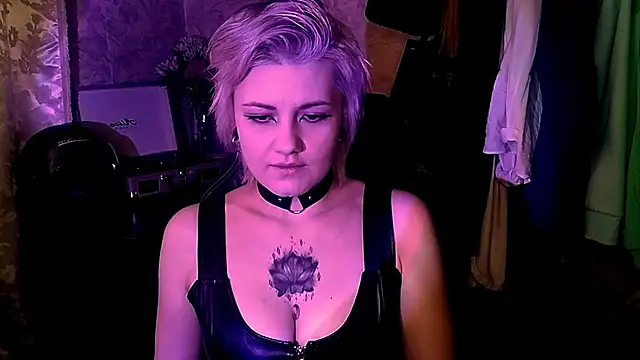 EvaBrownie online show from February 14, 2025, 10:06 am