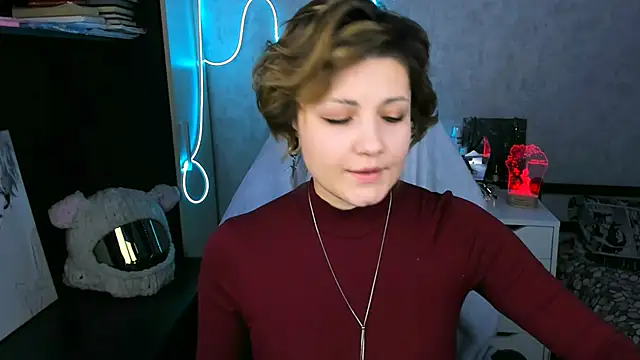 EvaBrownie online show from December 14, 2025, 3:39 pm