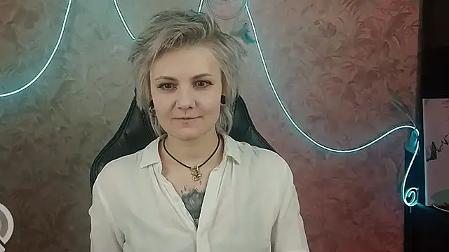 EvaBrownie online show from January 27, 2025, 2:46 pm