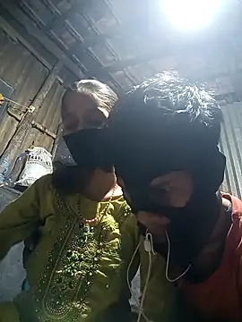 Snapshot of Anjalixxxx chatting on February 16, 2025, 3:27 pm Anjalixxxx online show from February 16, 2025, 3:27 pm