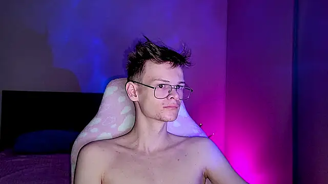 Snapshot of Wild_boar1 chatting on February 25, 2025, 12:47 am Wild boar1 online show from February 25, 2025, 12:47 am
