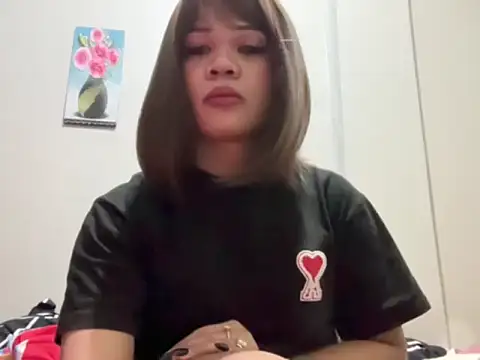 Snapshot of SophiaCourthaway chatting on October 21, 2025, 6:40 pm SophiaCourthaway online show from October 21, 2025, 6:40 pm