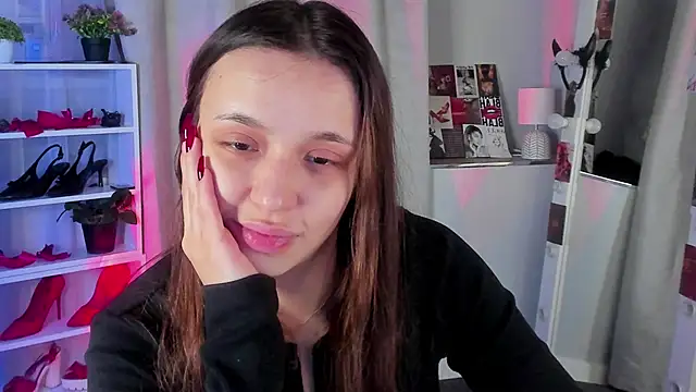 Snapshot of Sahara_Shields chatting on October 18, 2025, 10:17 am Sahara Shields online show from October 18, 2025, 10:17 am