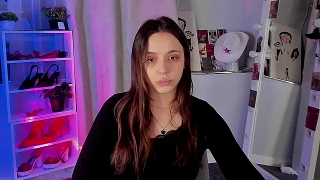 Snapshot of Sahara_Shields chatting on November 10, 2025, 10:20 am Sahara Shields online show from November 10, 2025, 10:20 am