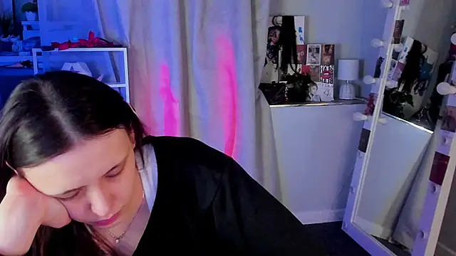 Snapshot of Sahara_Shields chatting on March 13, 2026, 9:14 am Sahara Shields online show from March 13, 2026, 9:14 am