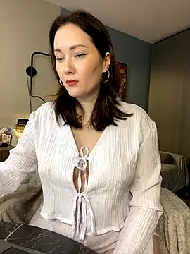 Snapshot of Kiss_My_Body chatting on November 24, 2025, 5:13 pm Kiss My Body online show from November 24, 2025, 5:13 pm