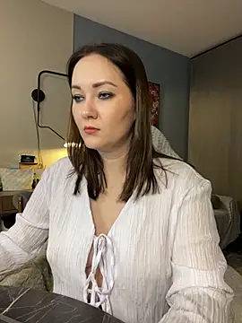 Snapshot of Kiss_My_Body chatting on November 27, 2025, 5:24 pm Kiss My Body online show from November 27, 2025, 5:24 pm