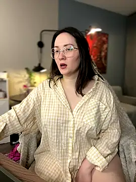 Snapshot of Kiss_My_Body chatting on December 14, 2025, 7:19 pm Kiss My Body online show from December 14, 2025, 7:19 pm